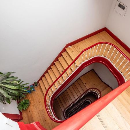 Guestready - Rare Terrace Apt, Historic Center Lägenhet Lisboa Exteriör bild